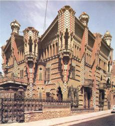 El primer  encargo importante que recibió Gaudí